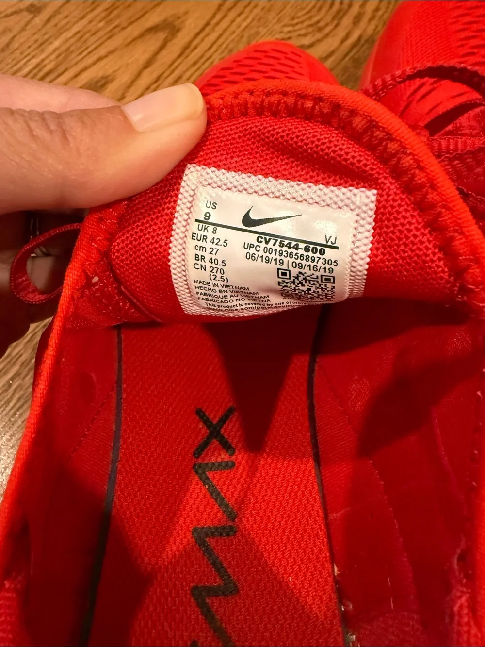 Nike Air Max 270, Men’s Size 9
